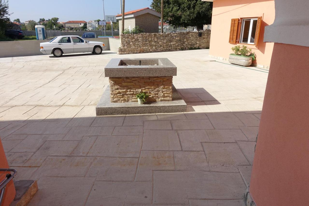 Apartments Leon נין מראה חיצוני תמונה