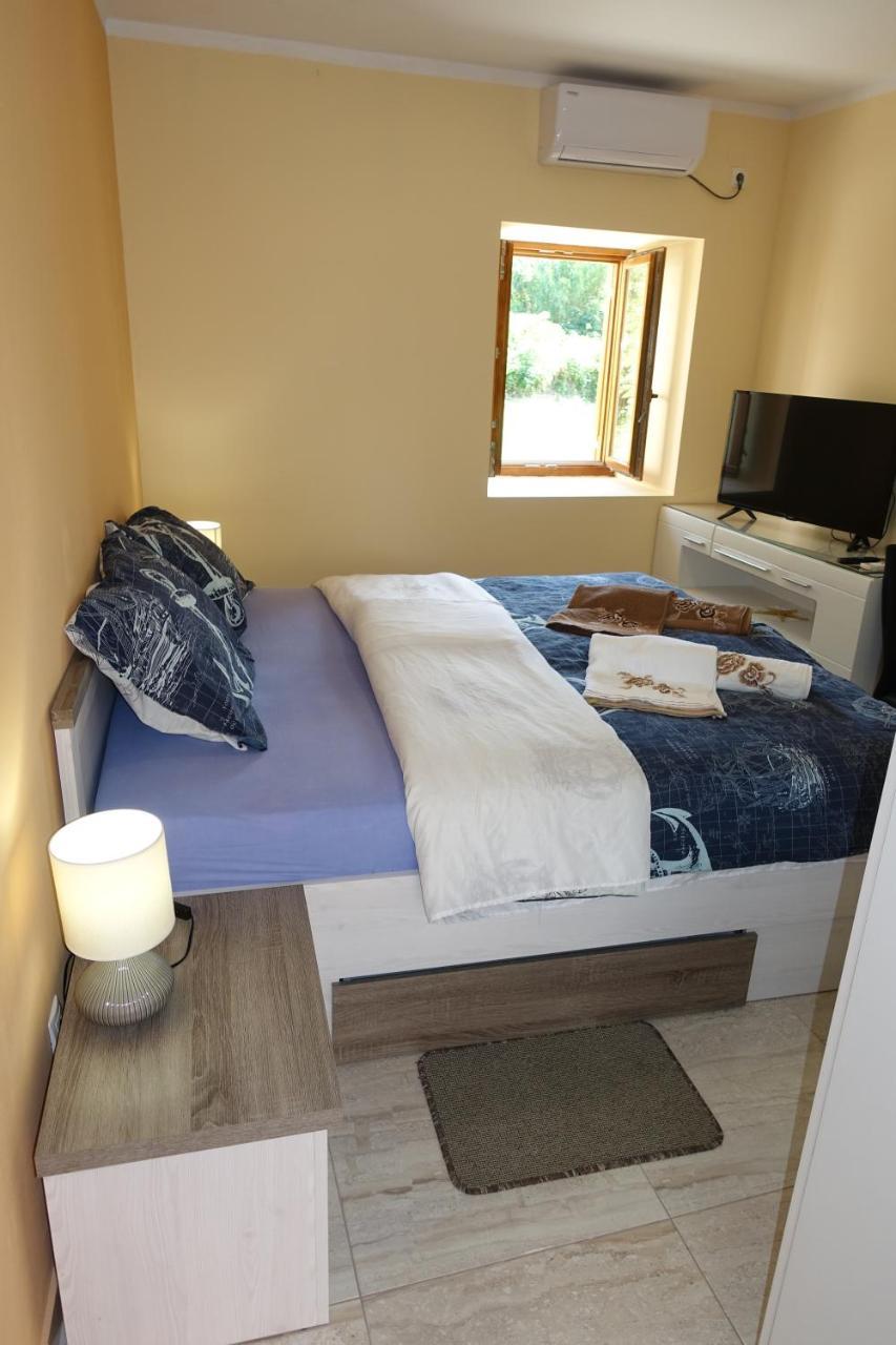 Apartments Leon נין מראה חיצוני תמונה
