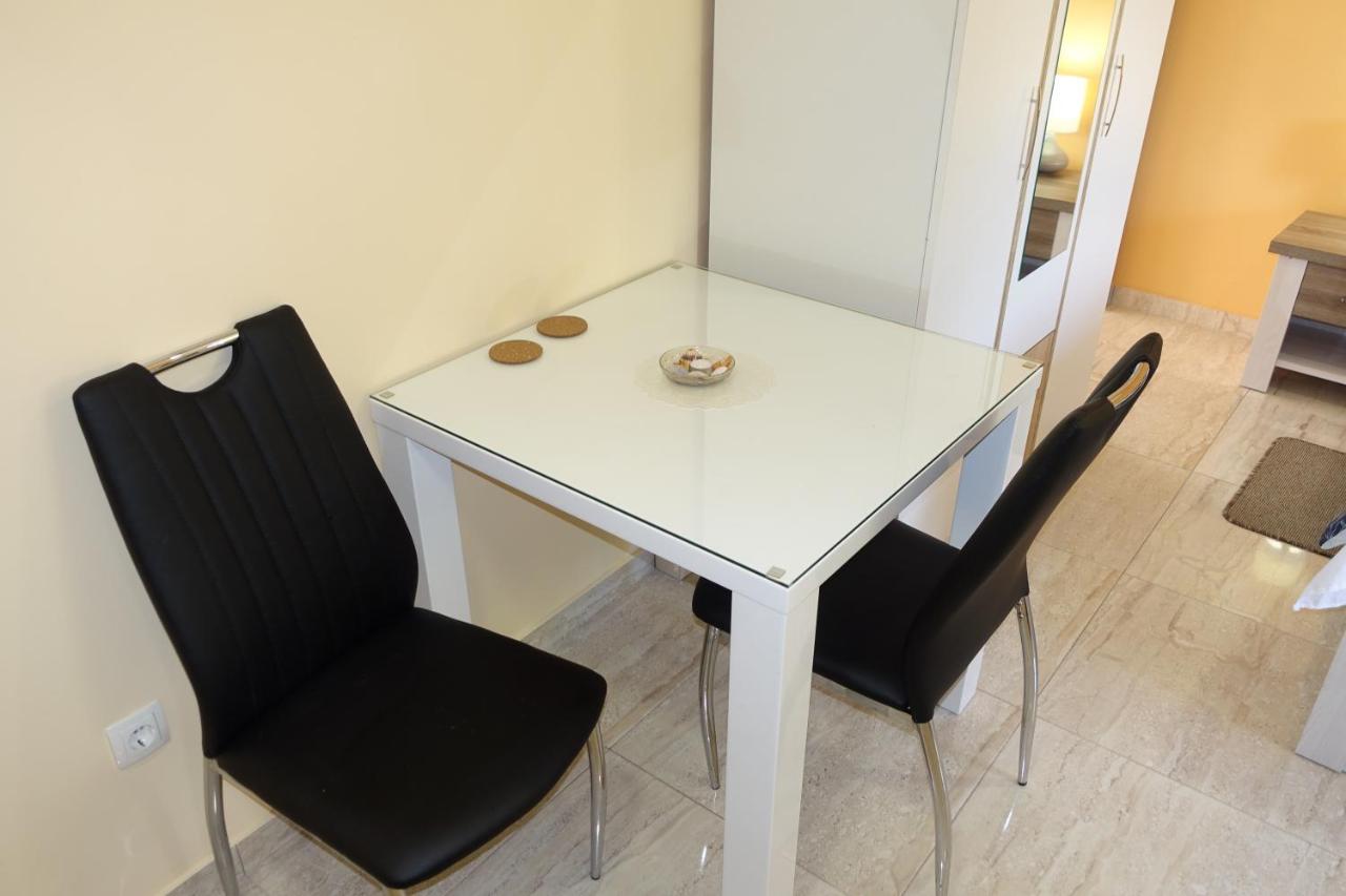 Apartments Leon נין מראה חיצוני תמונה