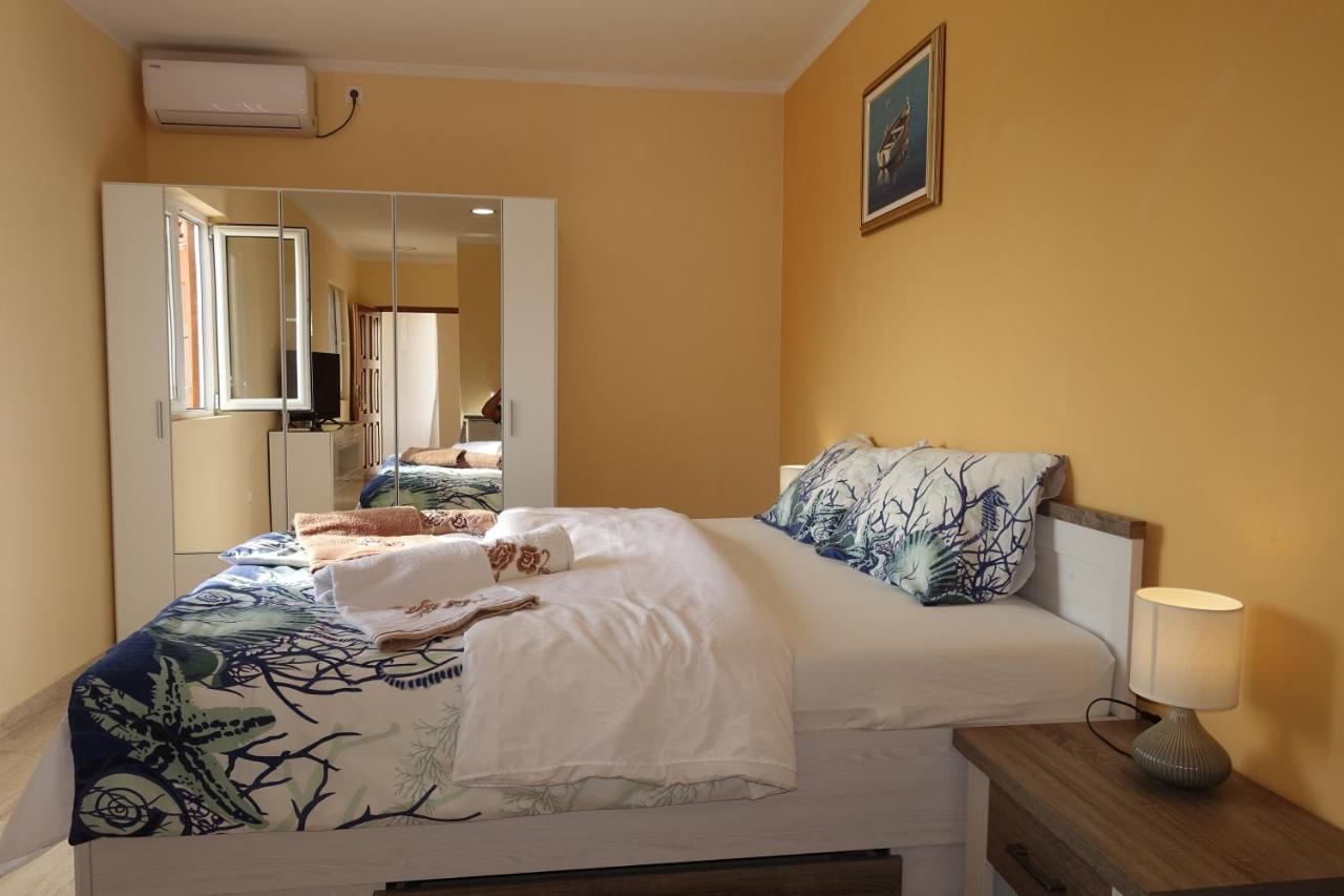Apartments Leon נין מראה חיצוני תמונה