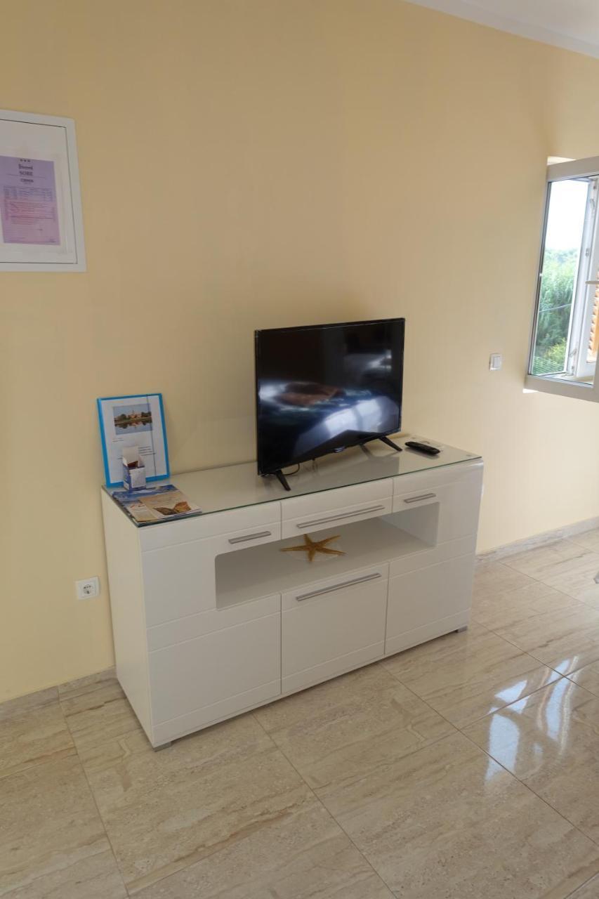 Apartments Leon נין מראה חיצוני תמונה